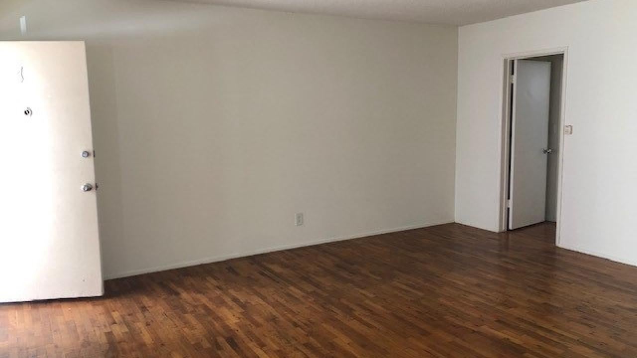 empty apartment rooms